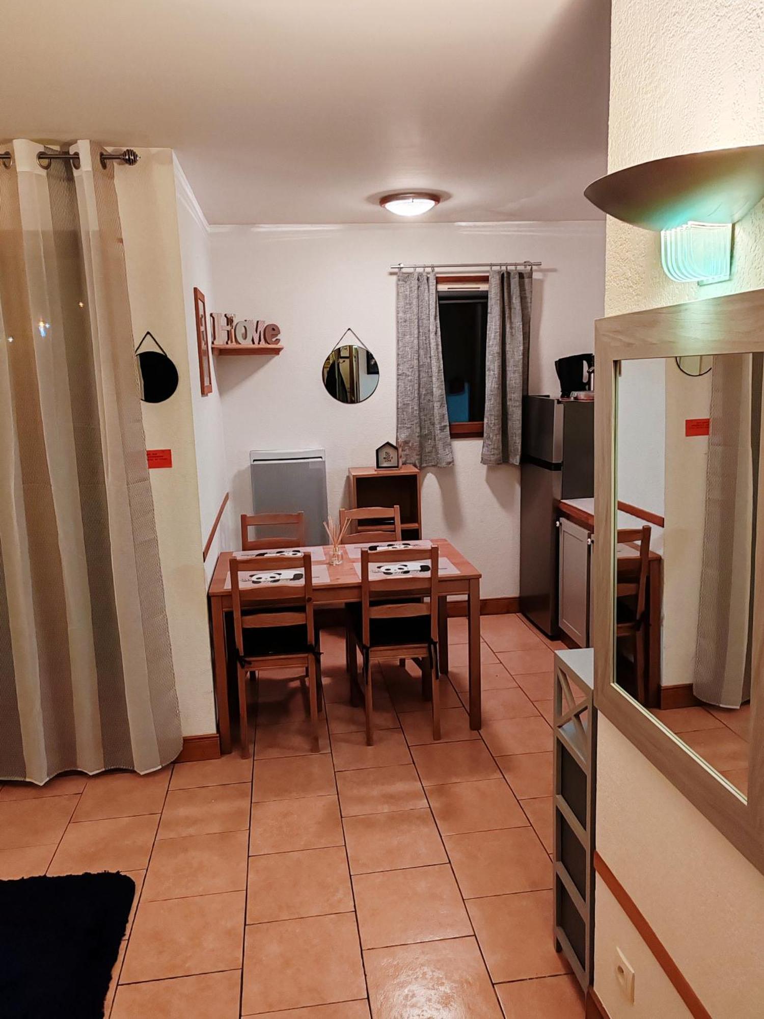 Joli Appart 4 Personnes Au Pied Des Pistes Balcon Orcieres Exterior photo