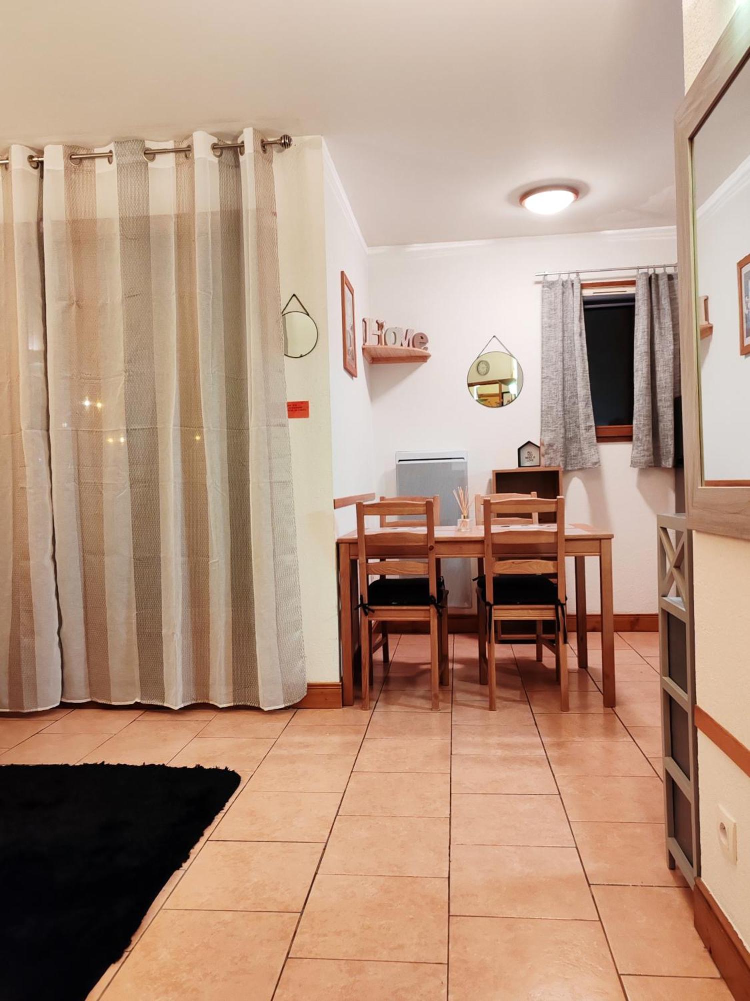 Joli Appart 4 Personnes Au Pied Des Pistes Balcon Orcieres Exterior photo
